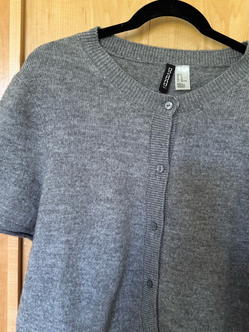 H&M Short Sleeve Fine Knit Cardigan - Picture 5 of 6